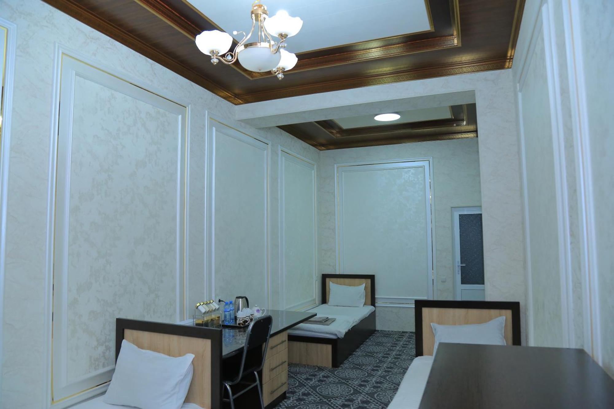 Hostel Farovon Marghilon Exterior photo