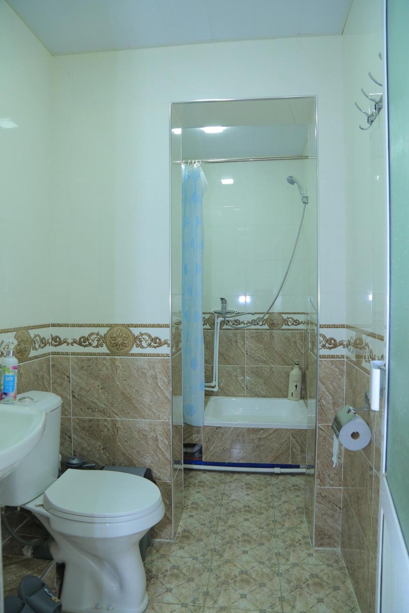 Hostel Farovon Marghilon Exterior photo