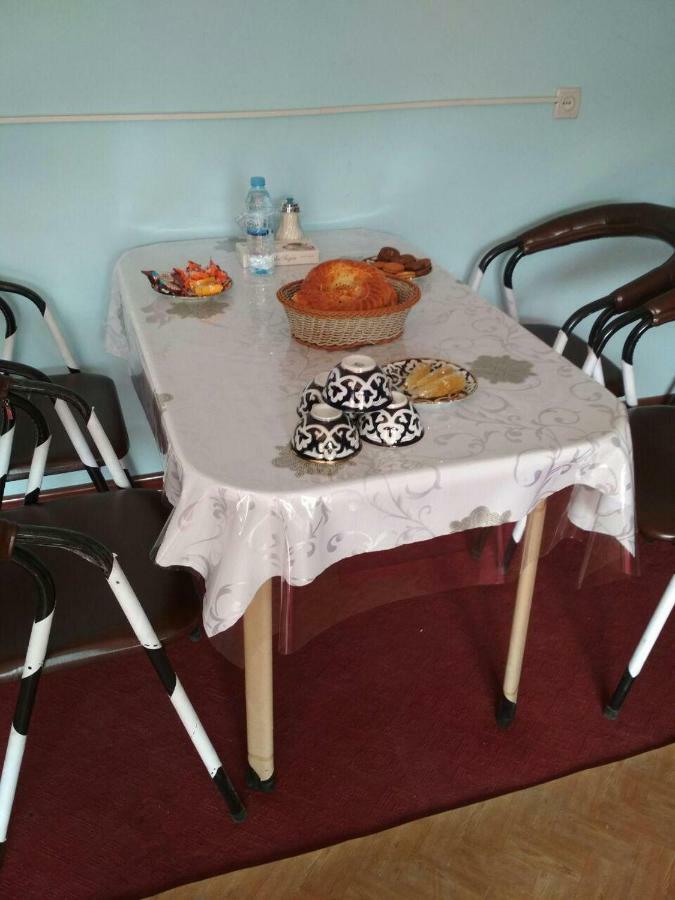 Hostel Farovon Marghilon Exterior photo